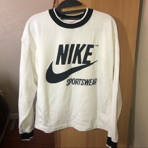Nike Women’s Sweatshirt